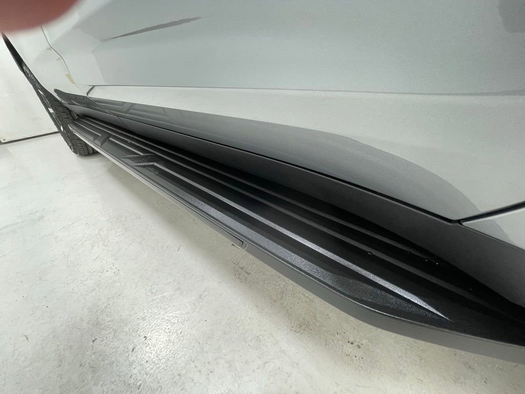 New 2026 GMC Yukon XL AT4 image 7