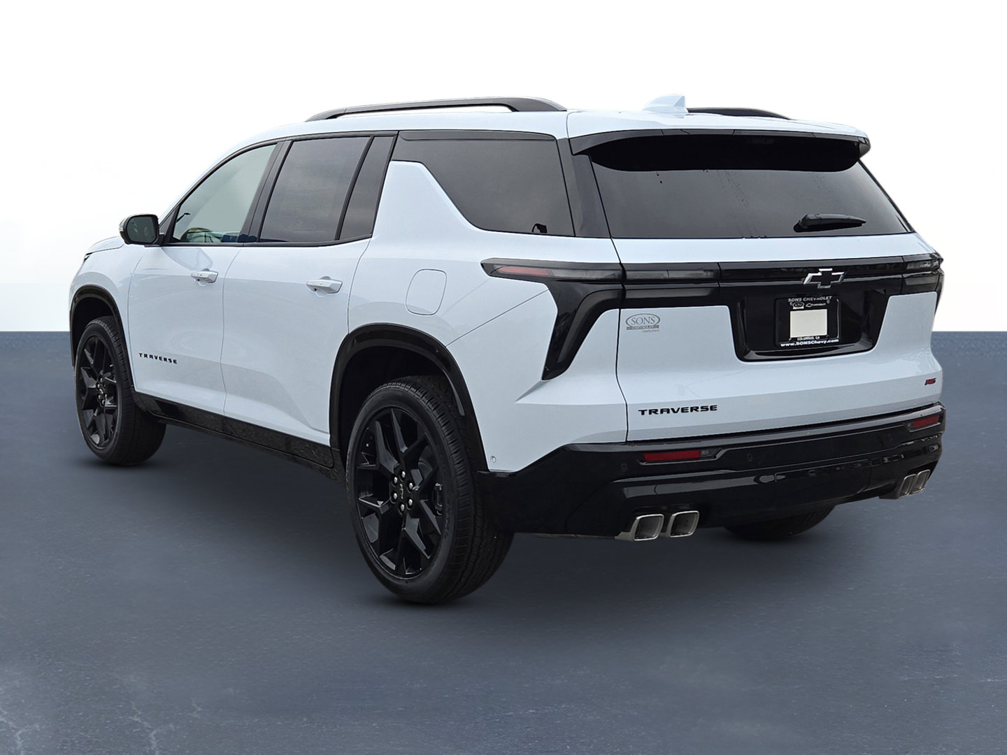 New 2026 Chevrolet Traverse RS w/ LPO, Floor Liner Package FWD image 7