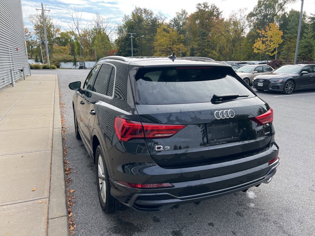 Used 2022 Audi Q3 2.0T Premium Plus w/ Premium Plus Package image 33