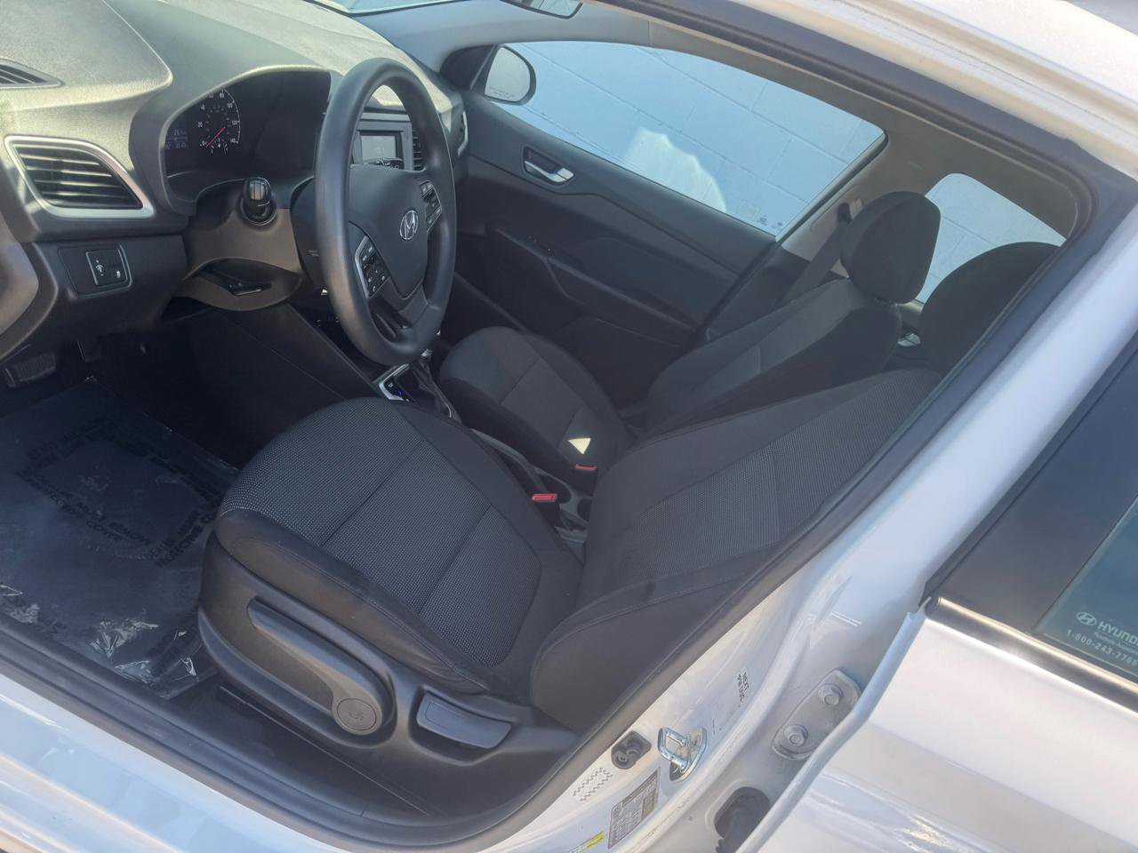 Used 2021 Hyundai Accent SE image 26