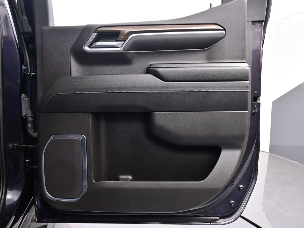 Used 2024 Chevrolet Silverado 1500 LT Trail Boss w/ LPO, Dark Essentials Package image 36