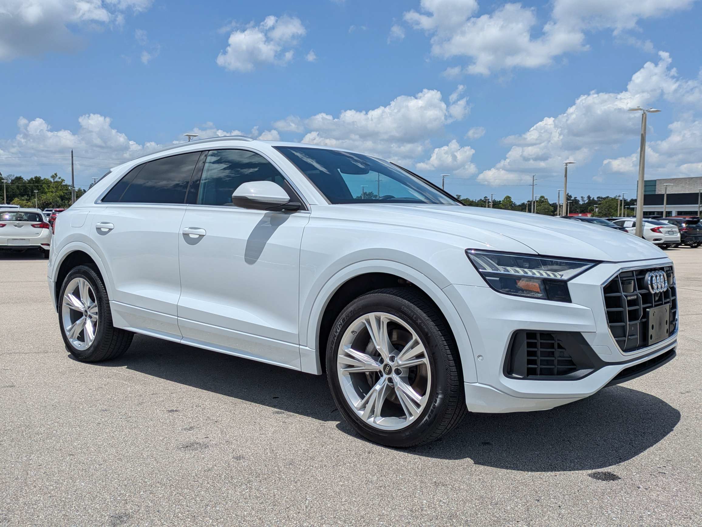 Used 2023 Audi Q8 Premium AWD/4WD image 2