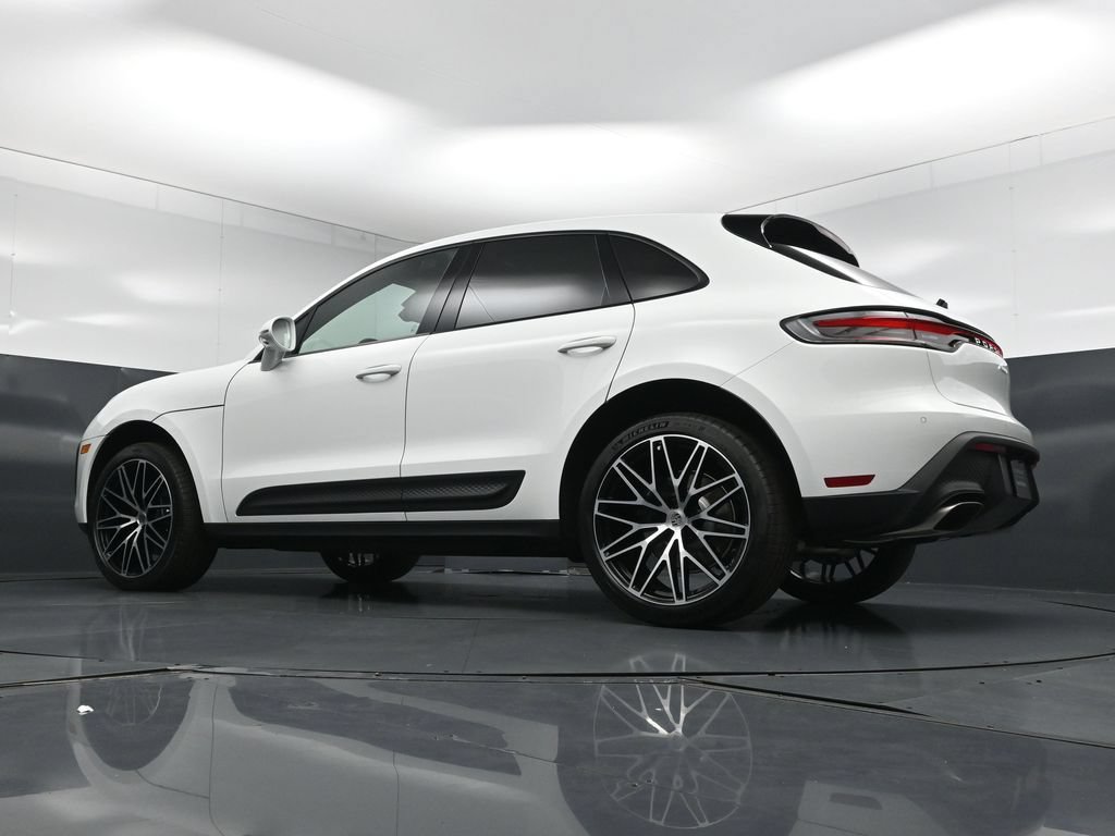 New 2026 Porsche Macan AWD/4WD image 26
