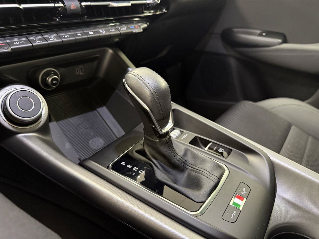 Used 2024 Alfa Romeo Tonale Ti AWD/4WD image 23