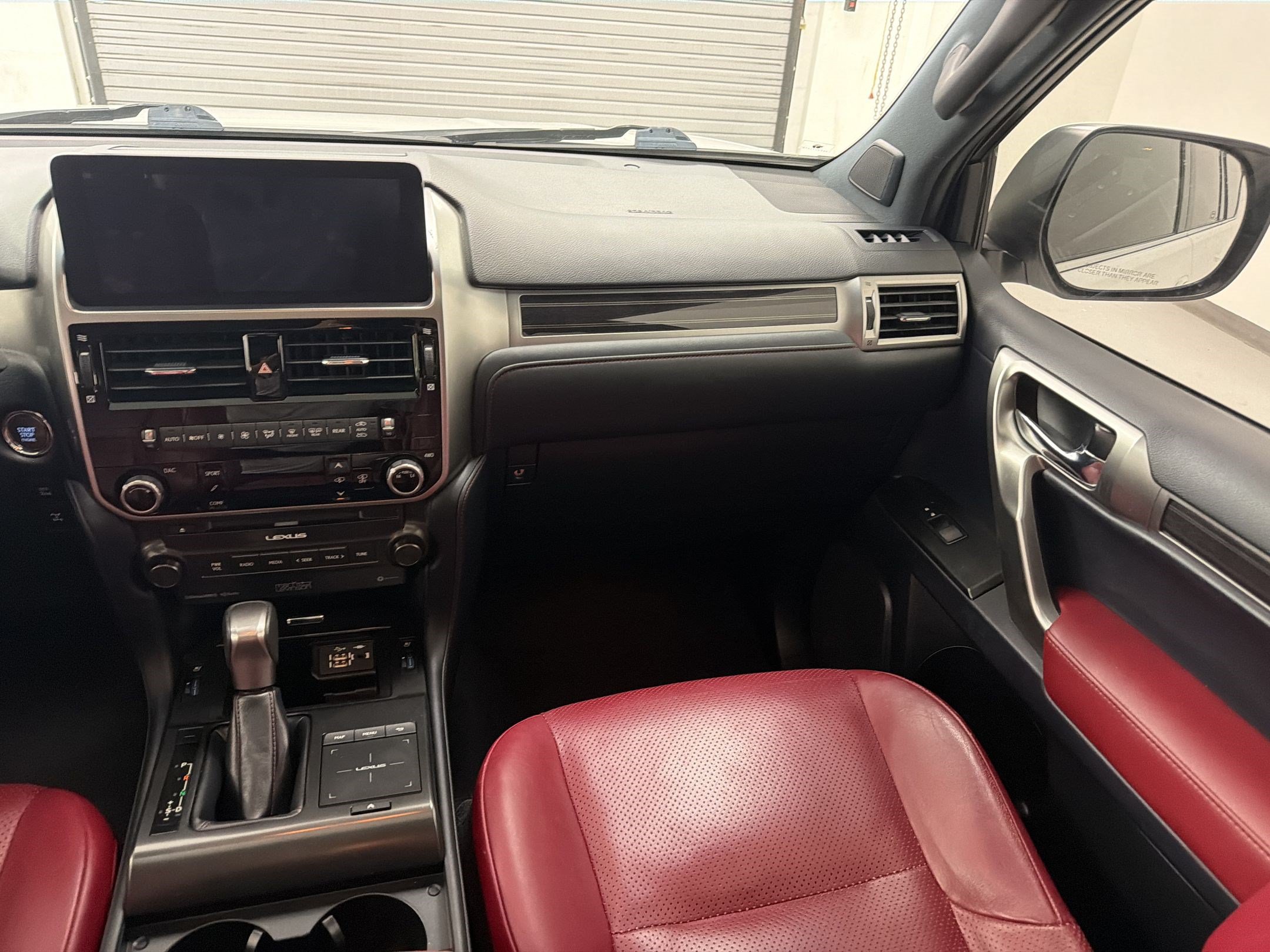 Certified 2023 Lexus GX 460 Luxury w/ Sport Design Package AWD/4WD image 30