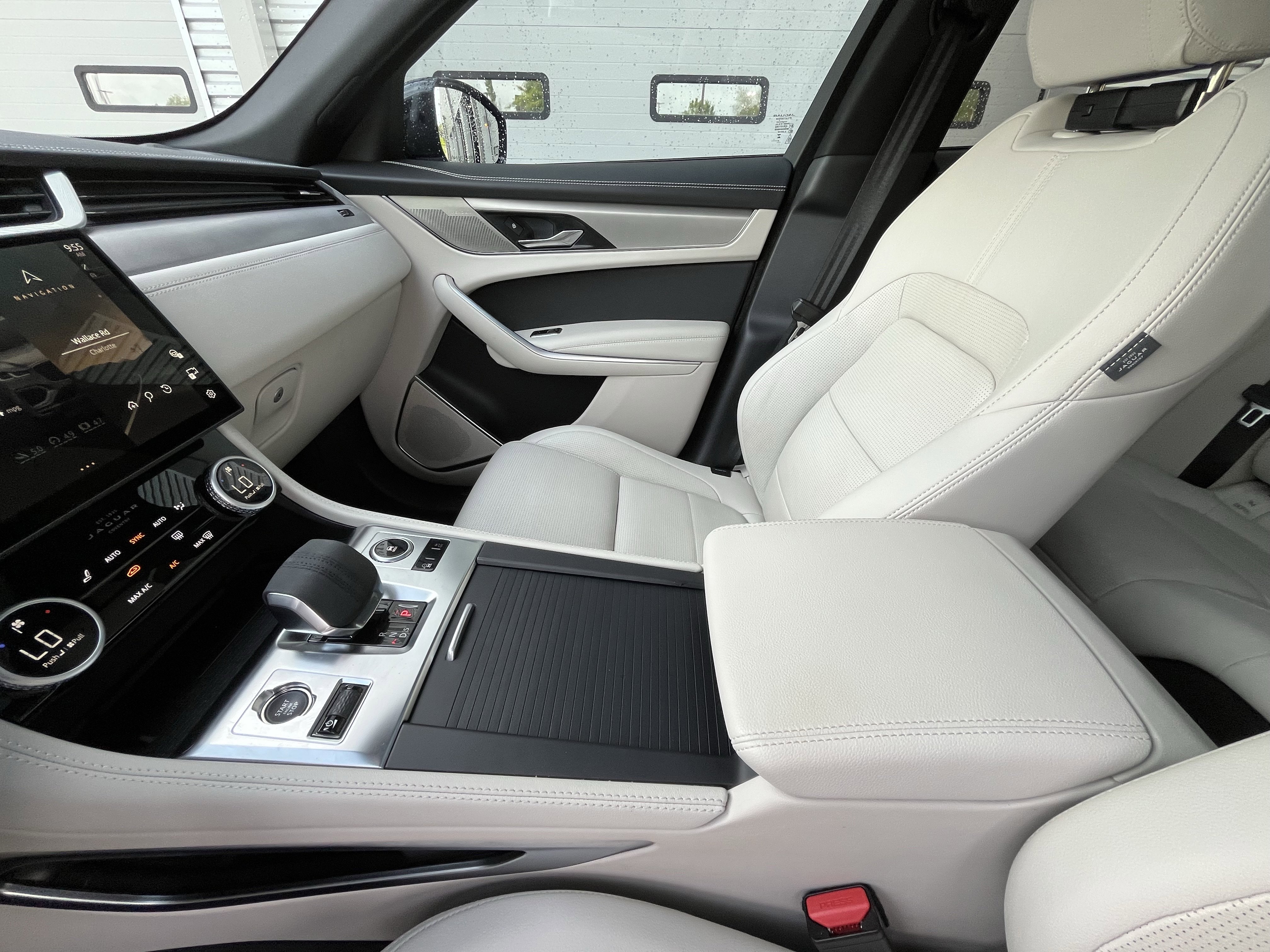 Used 2025 Jaguar F-PACE R-Dynamic S image 26