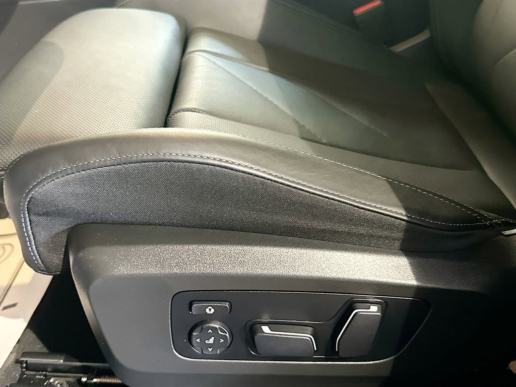 Used 2026 BMW X3 M50 w/ Premium Package AWD/4WD image 19