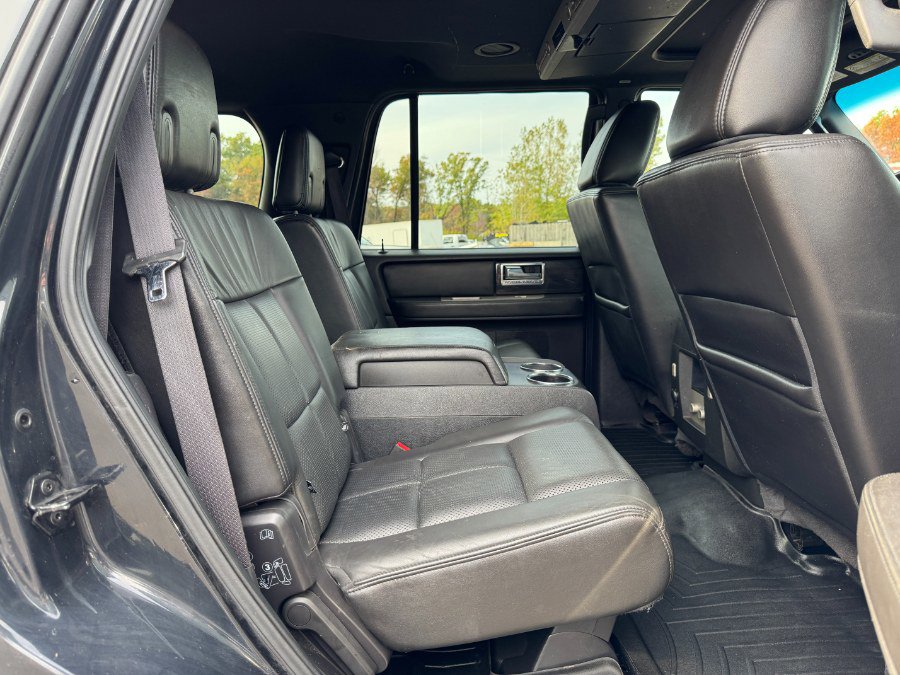 Used 2010 Lincoln Navigator 4WD image 19