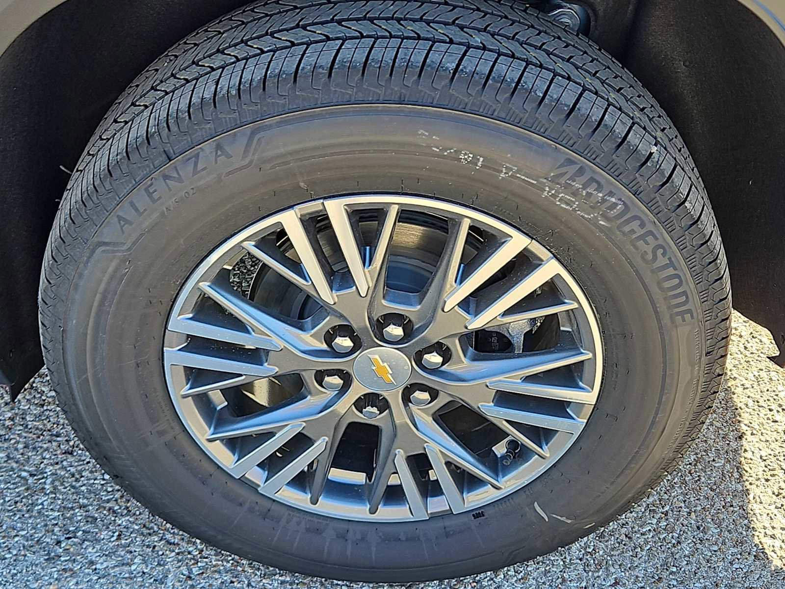 New 2026 Chevrolet Traverse LT image 12