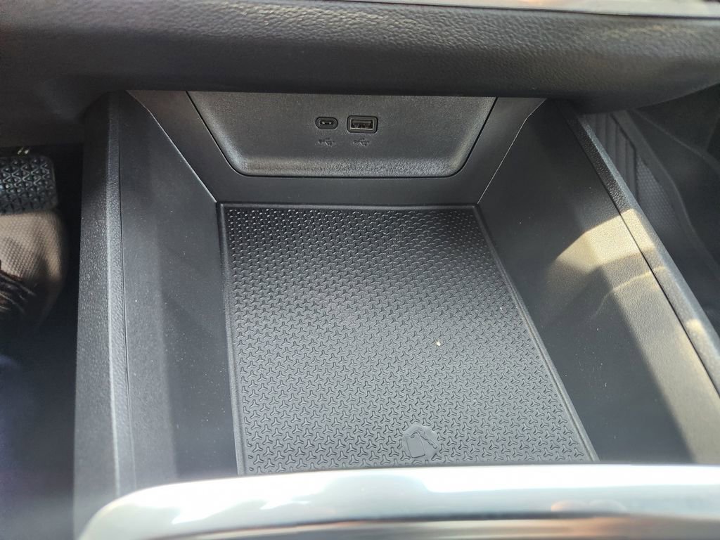 New 2026 Chevrolet Equinox LT w/ Convenience Package II FWD image 18