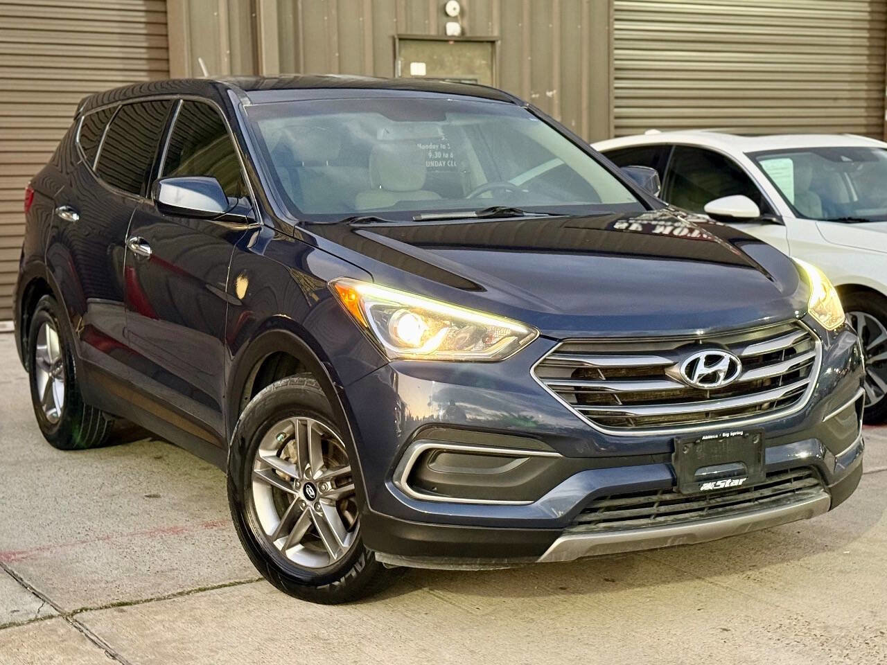 Used 2018 Hyundai Santa Fe Sport image 4