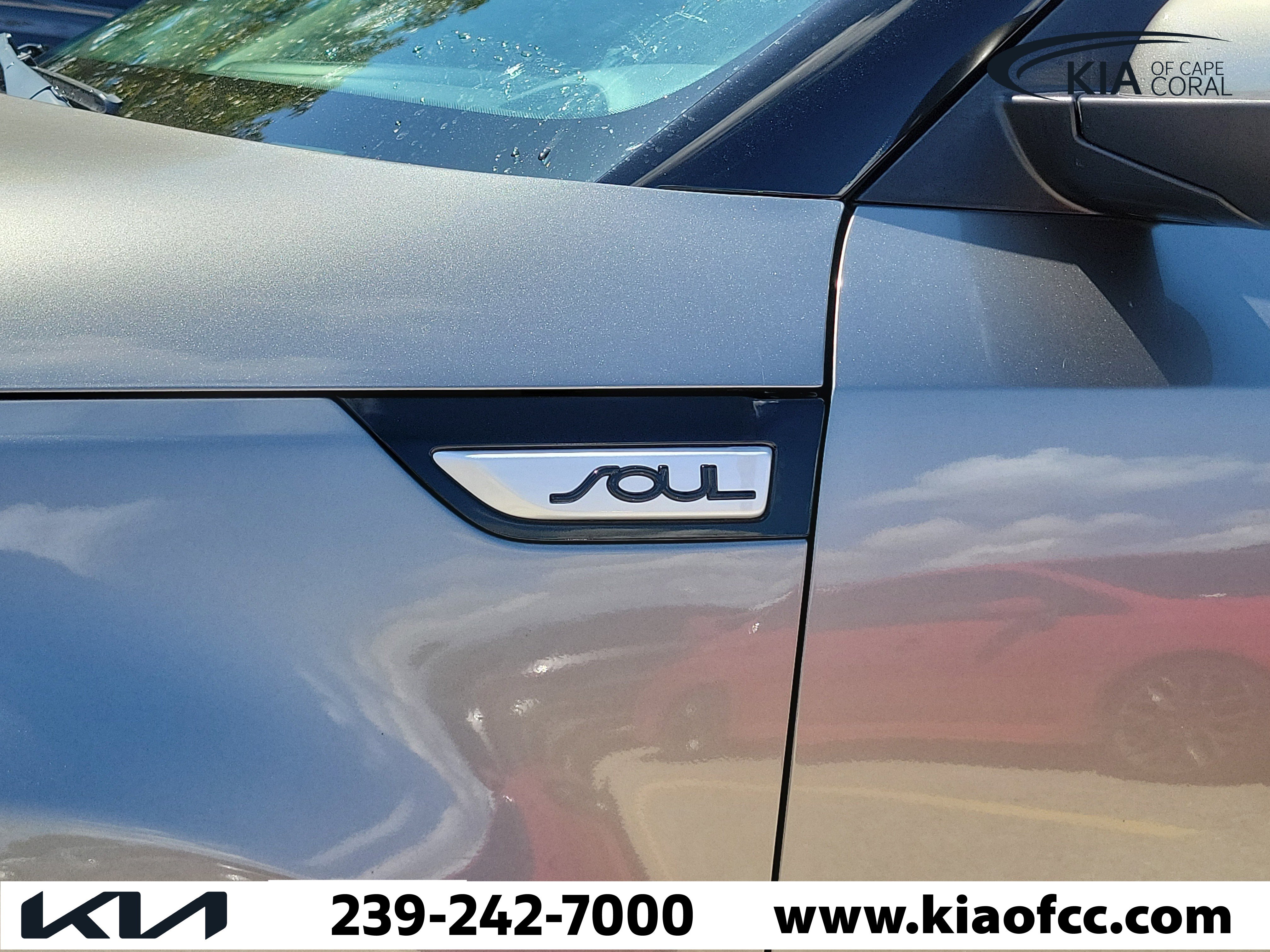 Certified 2018 Kia Soul w/ Convenience Package FWD image 5