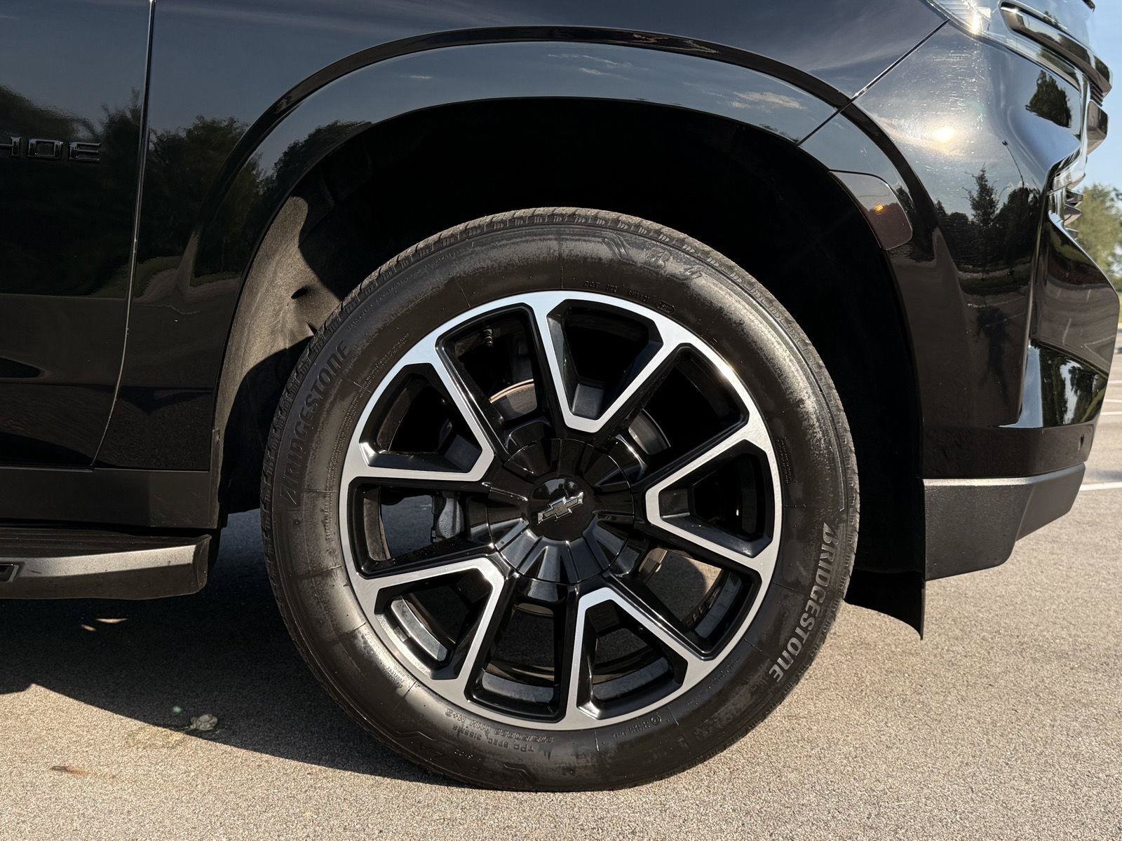 Used 2022 Chevrolet Tahoe RST w/ Luxury Package AWD/4WD image 9