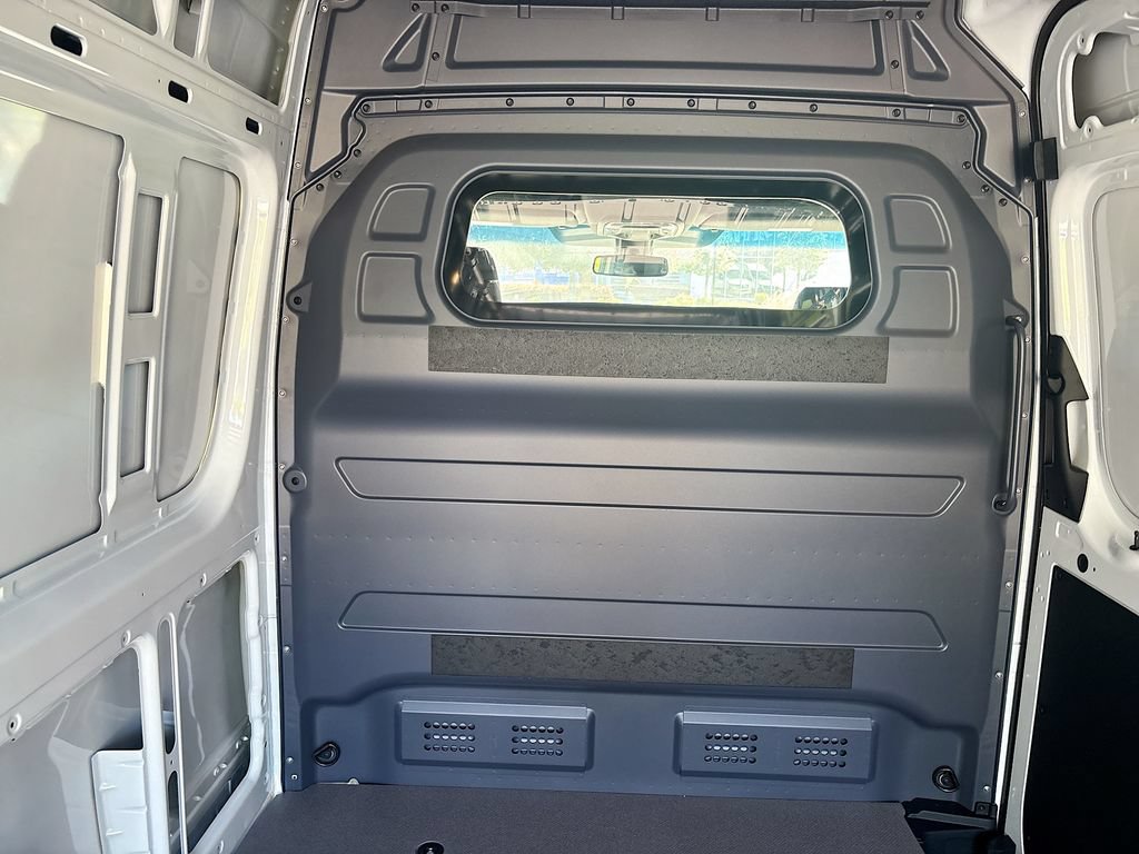 New 2025 Mercedes-Benz eSprinter 170 Cargo image 24