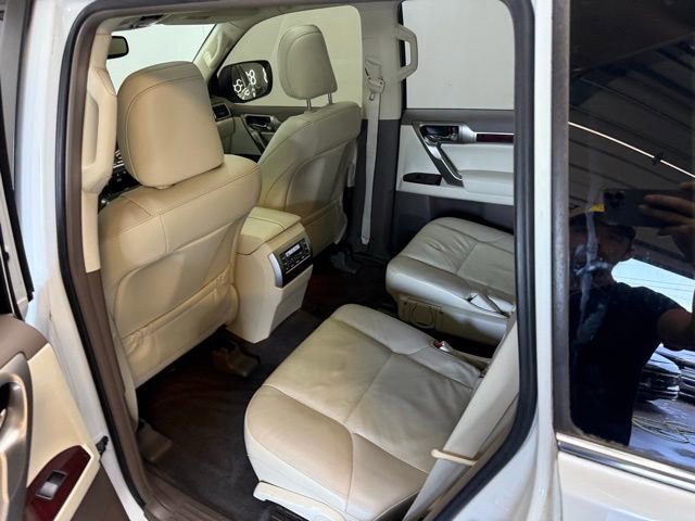 Used 2018 Lexus GX 460 Premium image 30