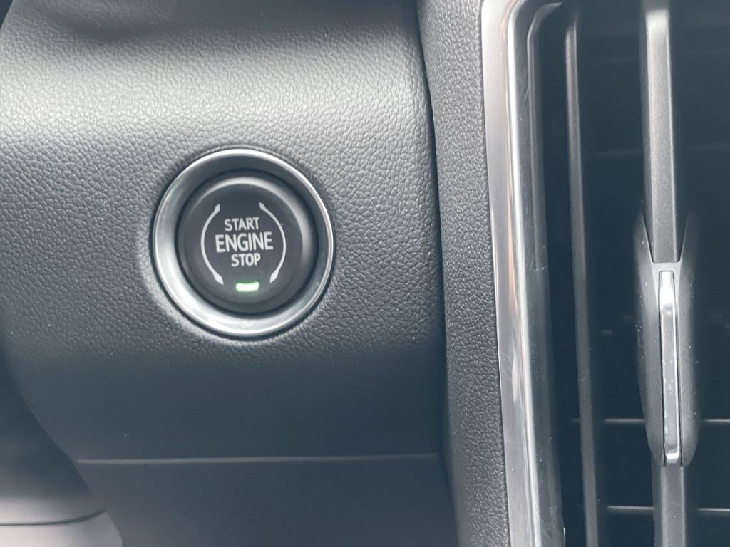 New 2026 GMC Acadia Denali w/ Super Cruise Package image 24