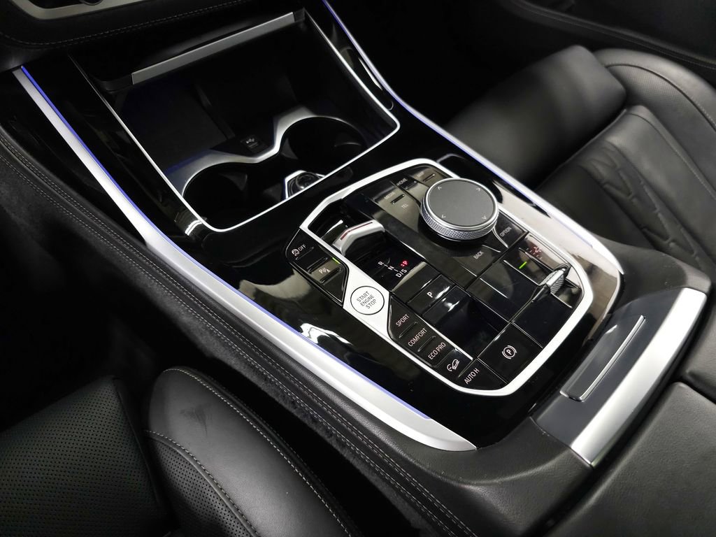 Used 2023 BMW X7 xDrive40i w/ M Sport Package AWD/4WD image 38