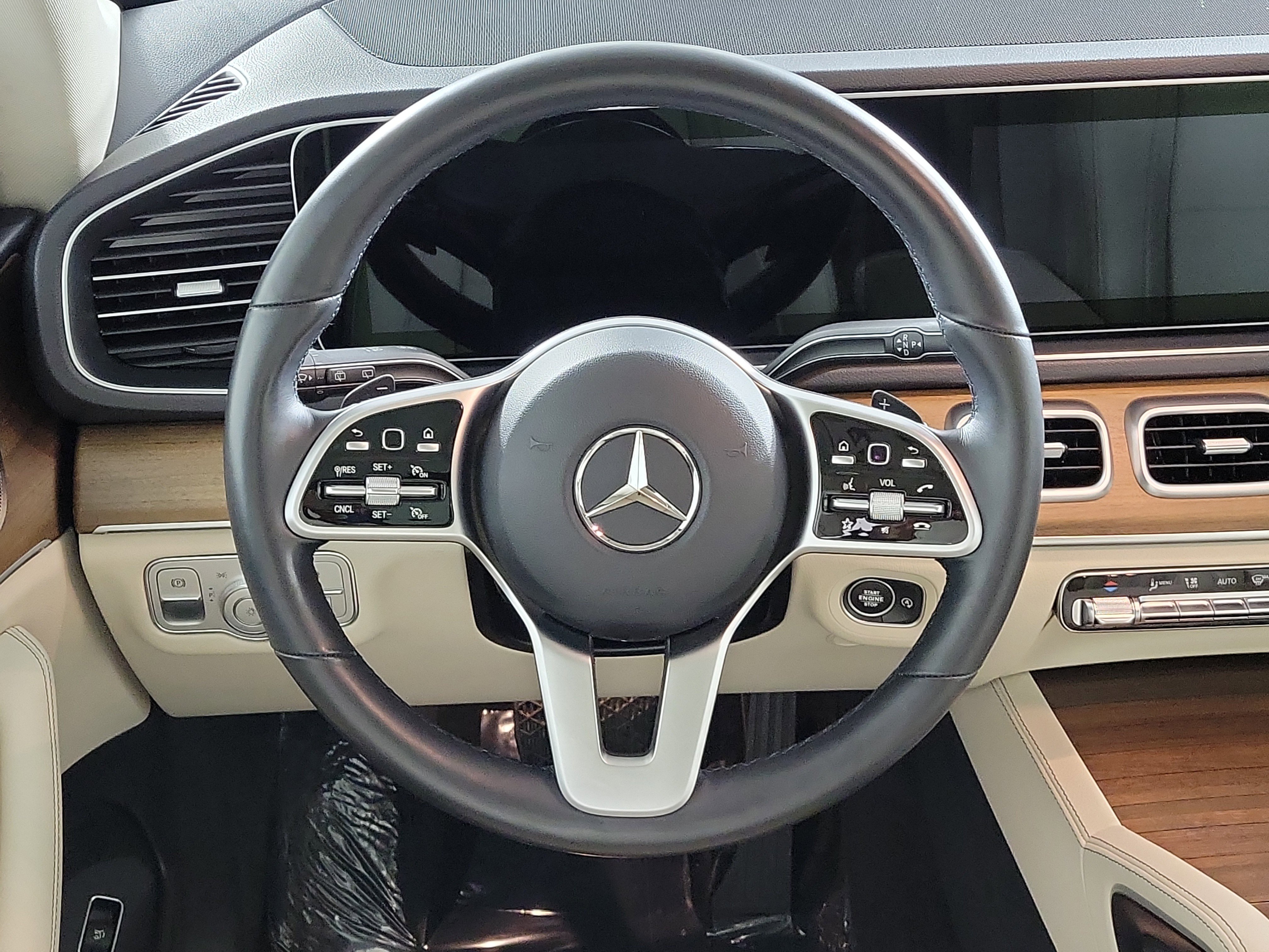 Used 2021 Mercedes-Benz GLE 350 4MATIC image 12