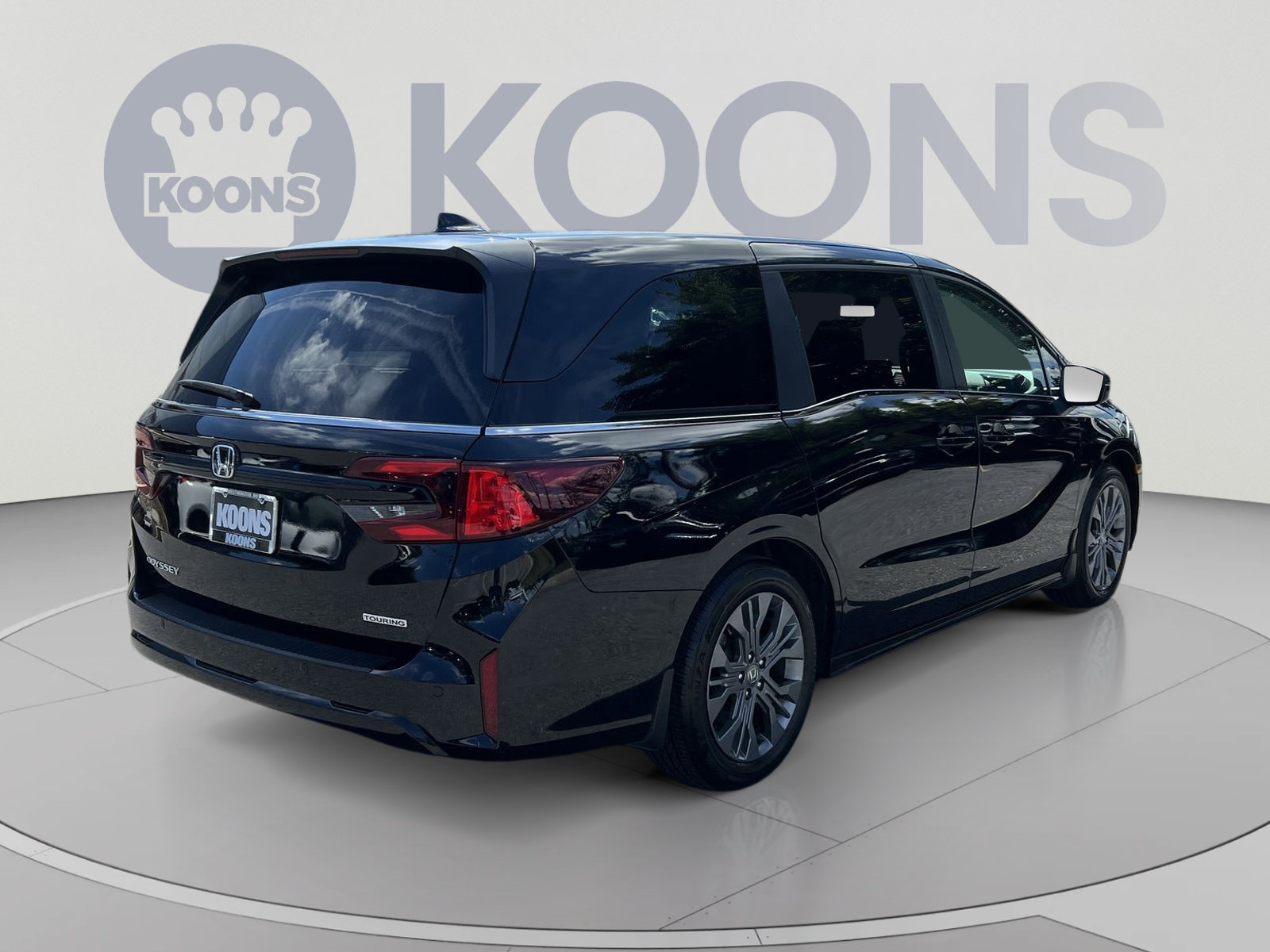 Used 2025 Honda Odyssey Touring image 7