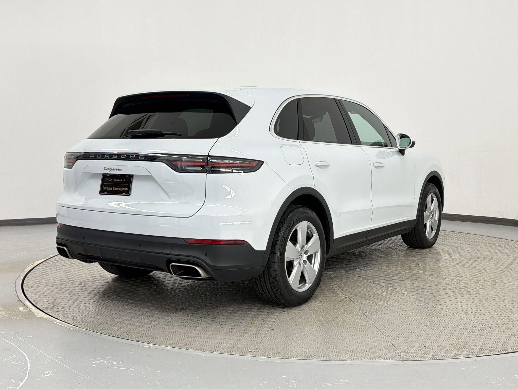 Certified 2022 Porsche Cayenne AWD/4WD image 9