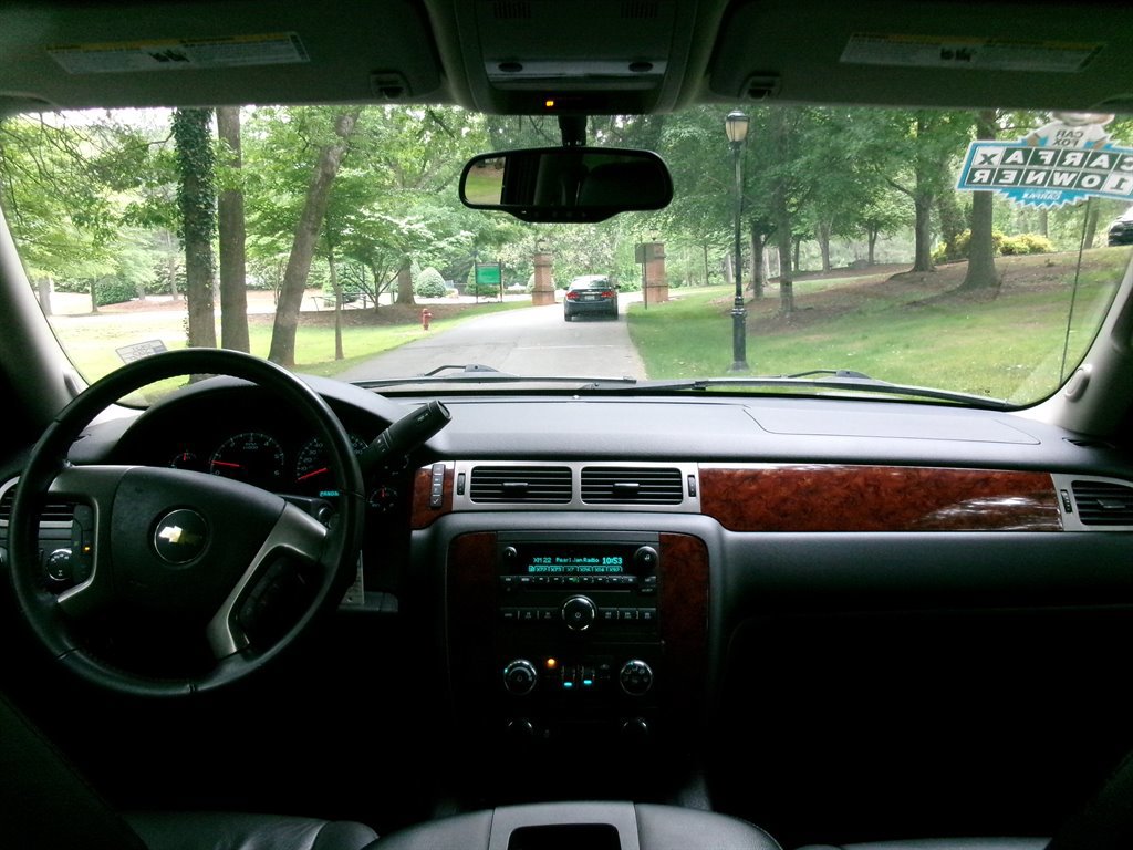 Used 2012 Chevrolet Avalanche LS w/ All-Star Edition AWD/4WD image 32