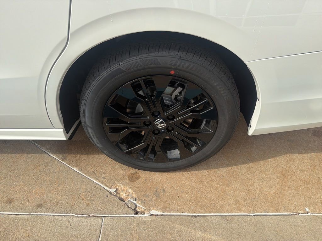New 2026 Honda Odyssey Sport-L image 34