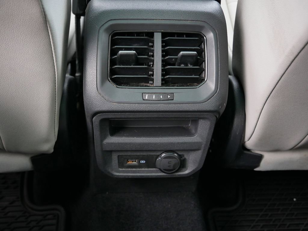 Used 2020 Volkswagen Tiguan SE w/ Panoramic Sunroof Package image 20