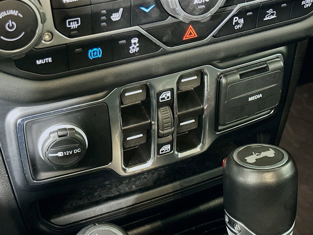 Used 2024 Jeep Wrangler High Altitude image 29