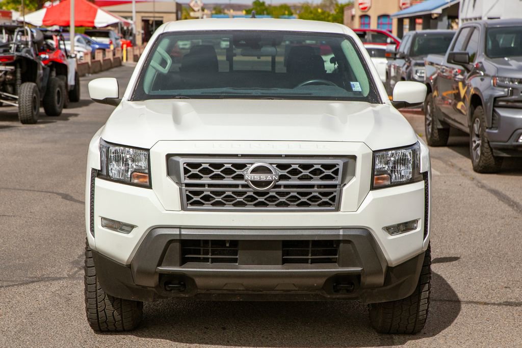 Used 2023 Nissan Frontier SV w/ SV Convenience Package AWD/4WD image 3