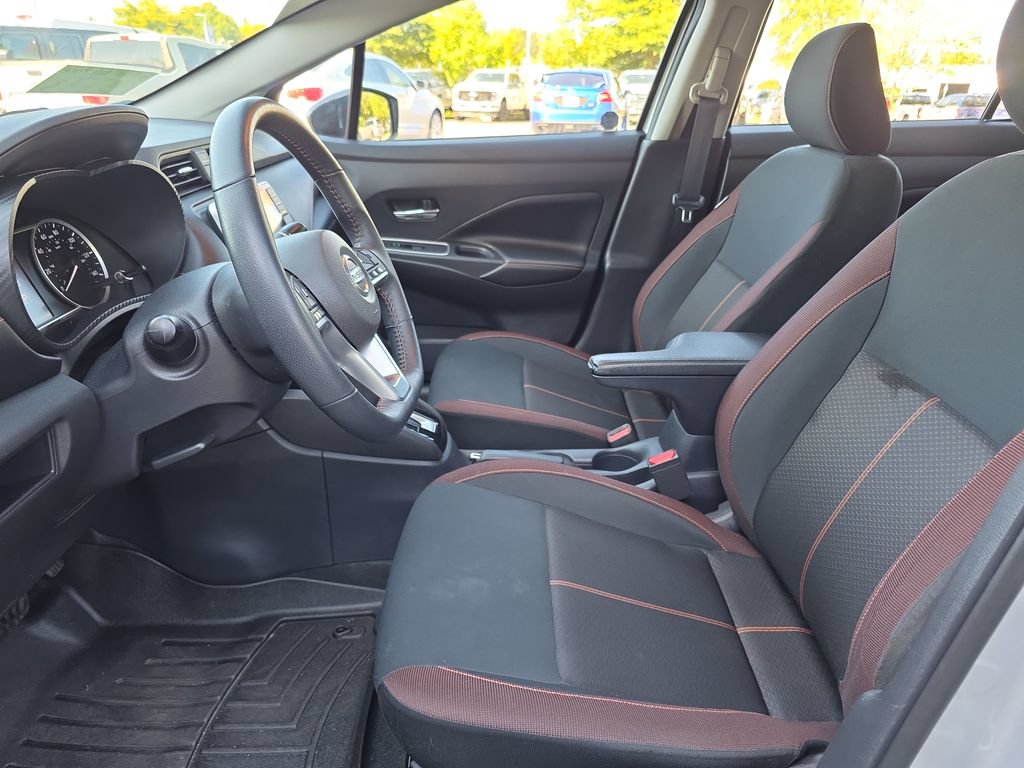 Used 2020 Nissan Versa SR w/ Trunk Package FWD image 5