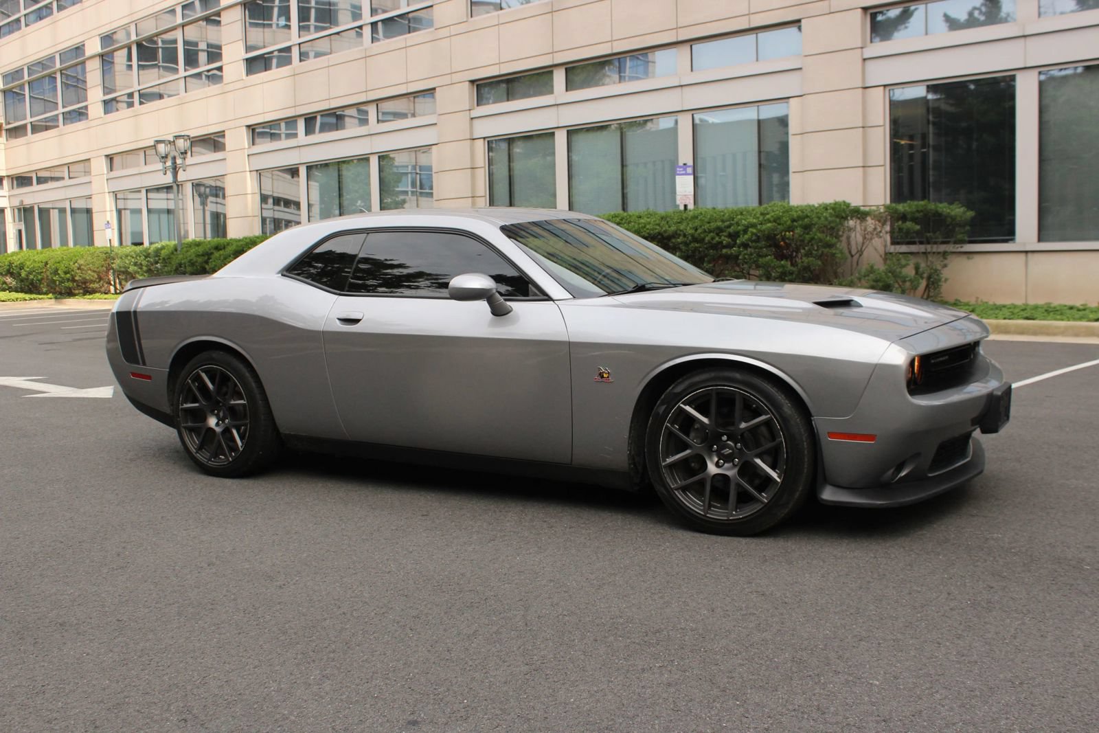 Used 2018 Dodge Challenger R/T Scat Pack RWD image 2