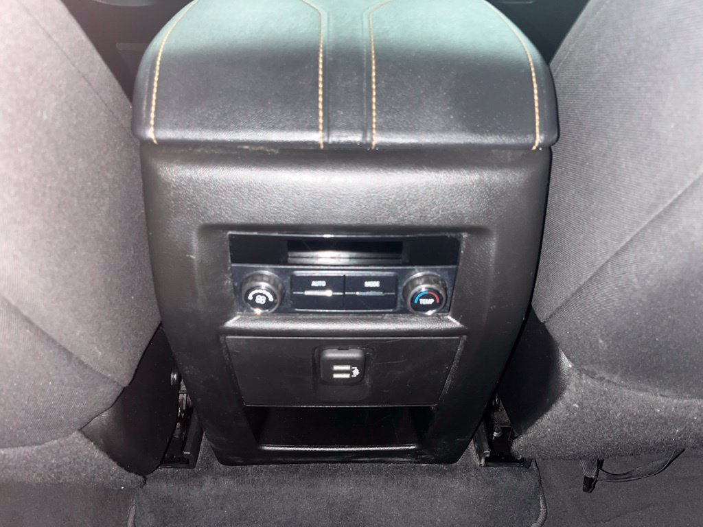 Used 2020 Chevrolet Traverse LS FWD image 31
