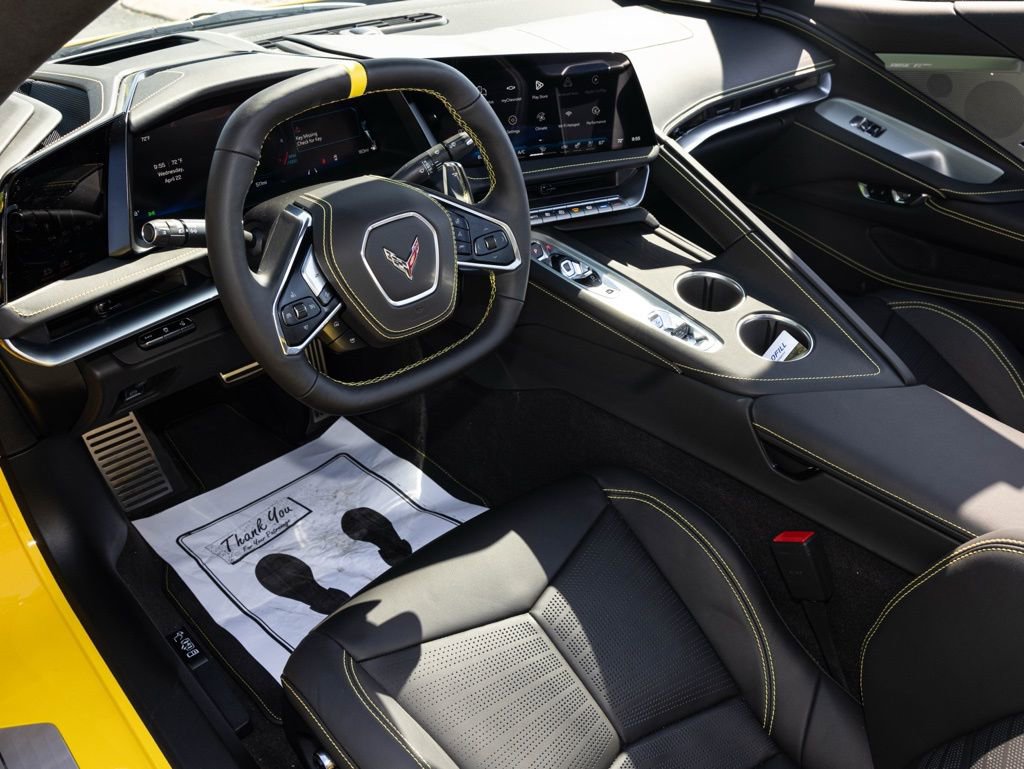 Used 2026 Chevrolet Corvette Stingray Premium Conv w/ Z51 Performance Package RWD image 21