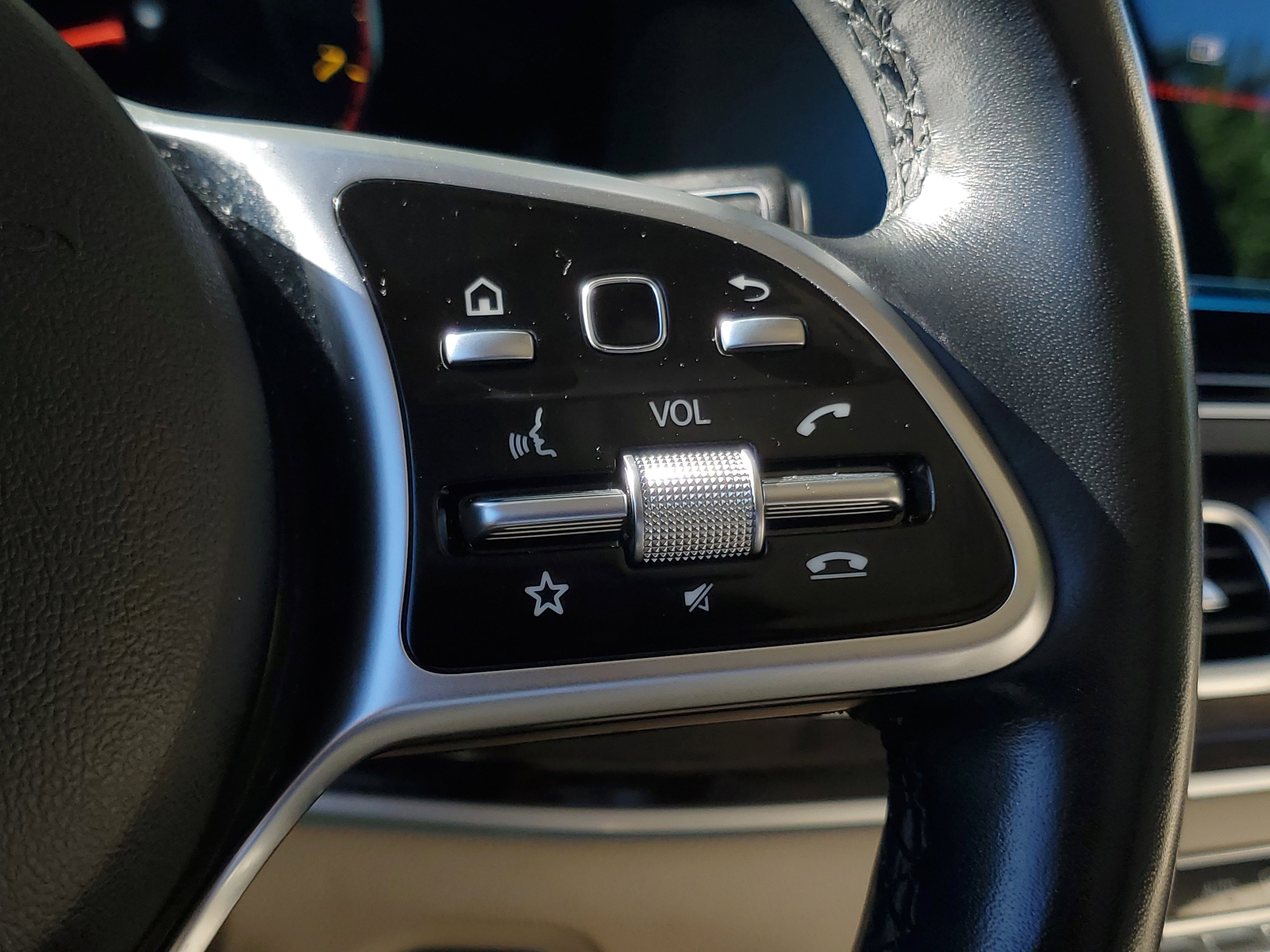 Used 2022 Mercedes-Benz GLE 350 w/ 3rd Row Seat Package image 22