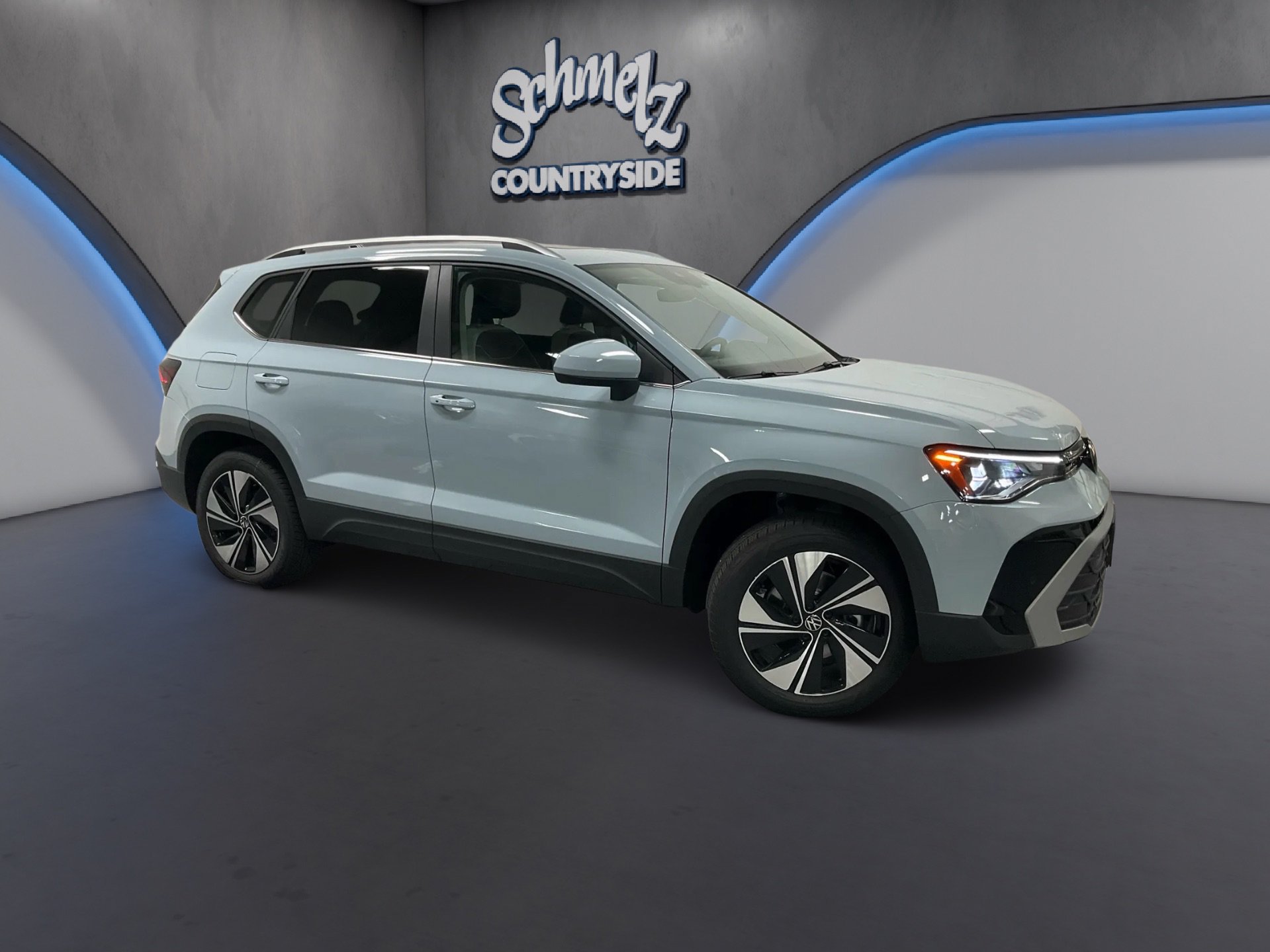 New 2026 Volkswagen Taos SE AWD/4WD image 2