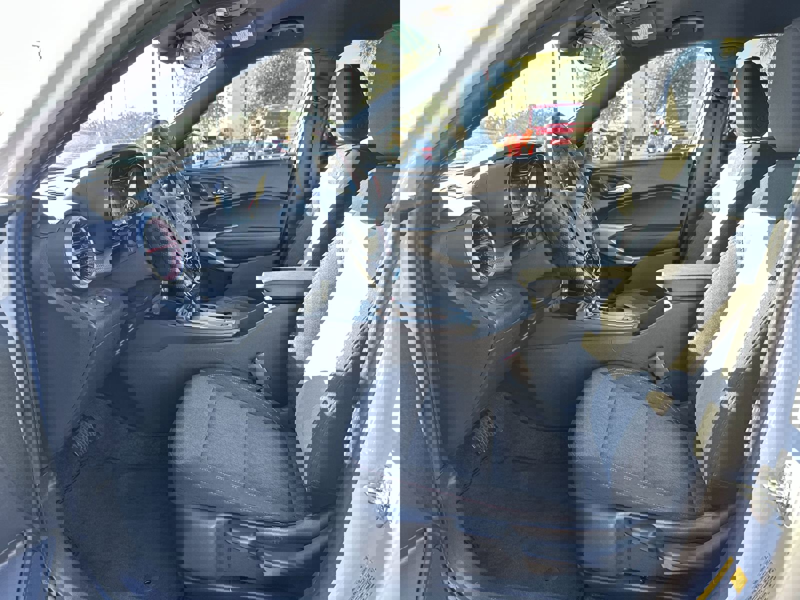 Certified 2024 Chevrolet Trax RS w/ Driver Confidence Package image 16