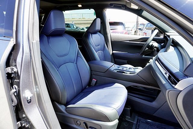 Used 2026 INFINITI QX60 Sport w/ Dark Cargo Package AWD/4WD image 18