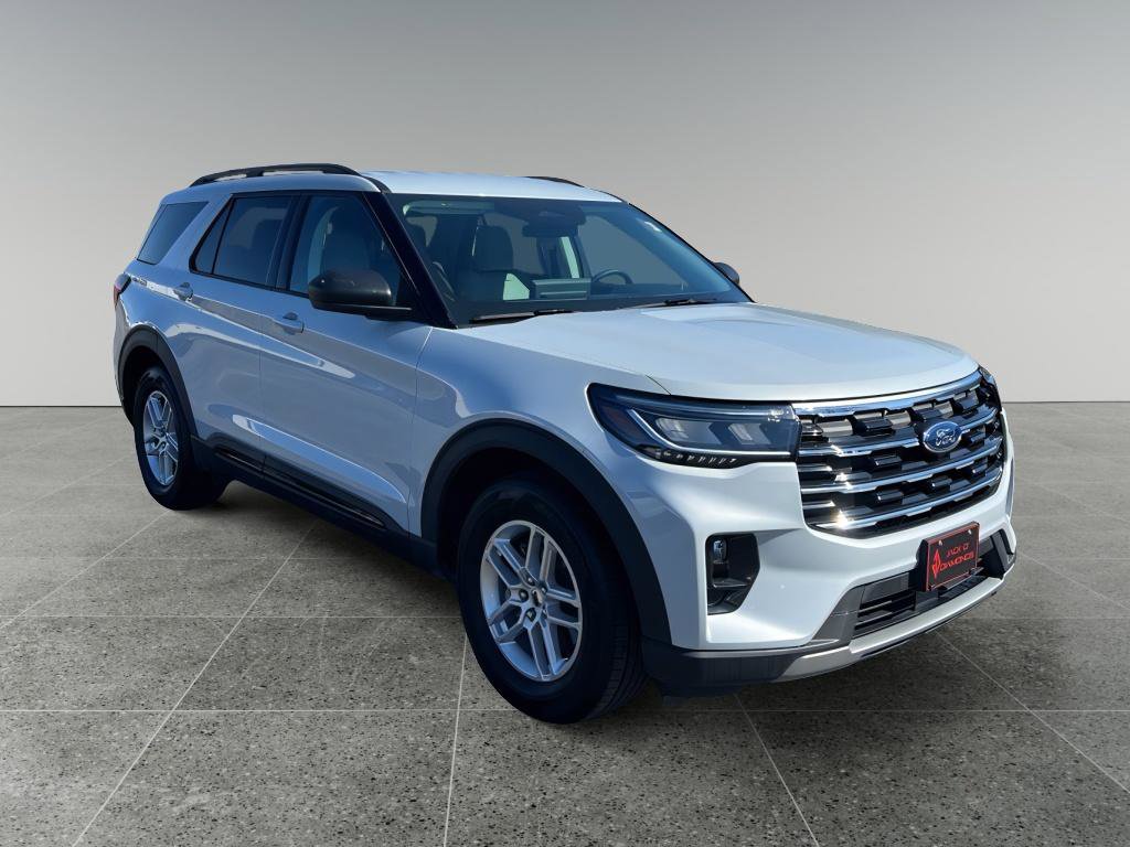 Used 2026 Ford Explorer Active w/ Active Comfort Package image 1