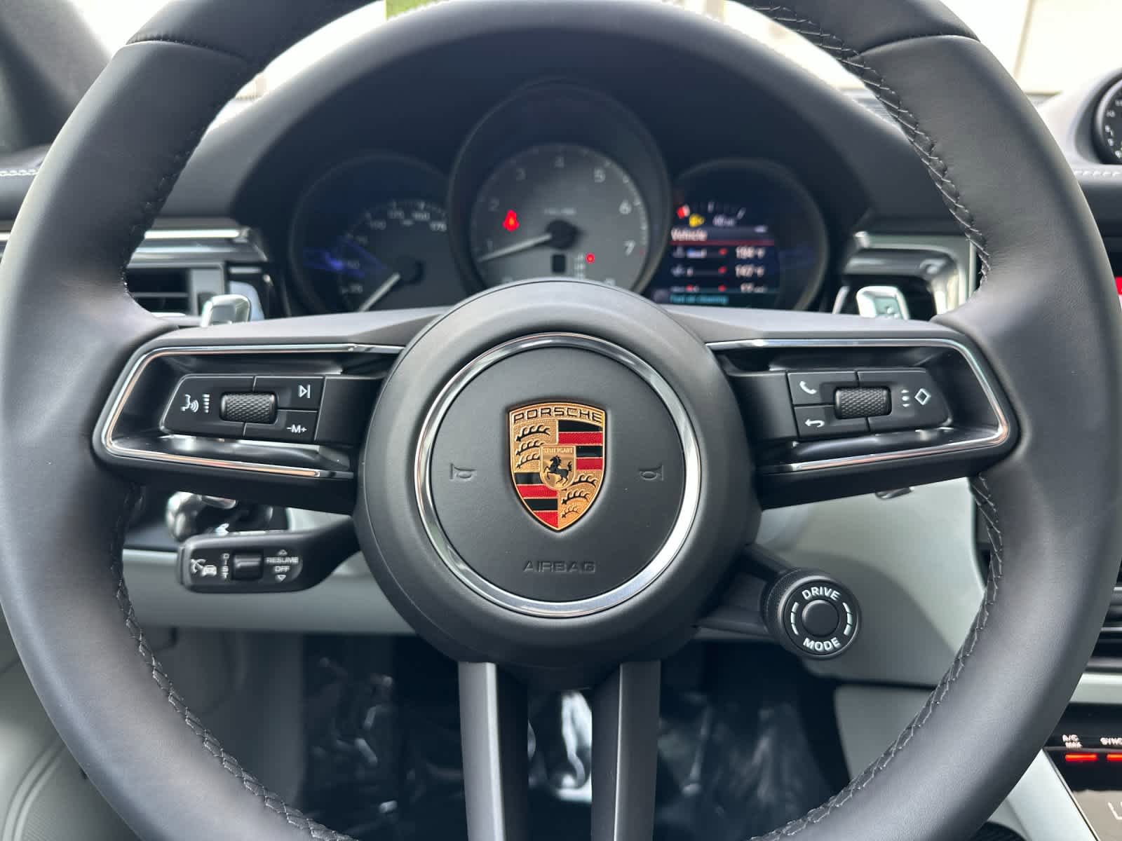 New 2026 Porsche Macan S image 26