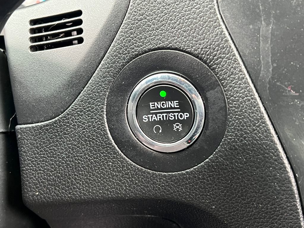 Used 2018 Ford Explorer XLT image 29