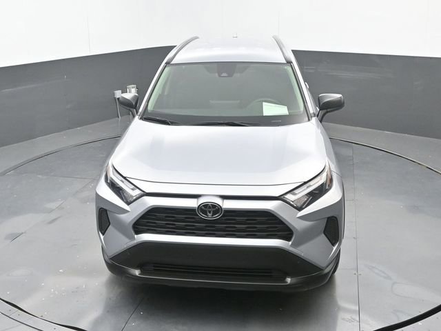 Used 2025 Toyota RAV4 LE image 29