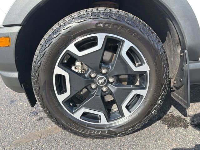 Used 2023 Ford Bronco Sport Outer Banks w/ Topo Graphic Package image 11