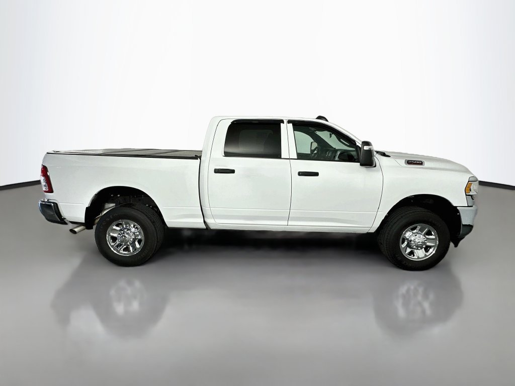 Used 2024 RAM 2500 Tradesman w/ Chrome Appearance Group AWD/4WD image 8