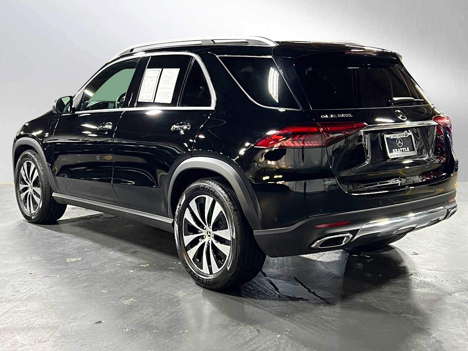 Used 2025 Mercedes-Benz GLE 350 4MATIC image 6