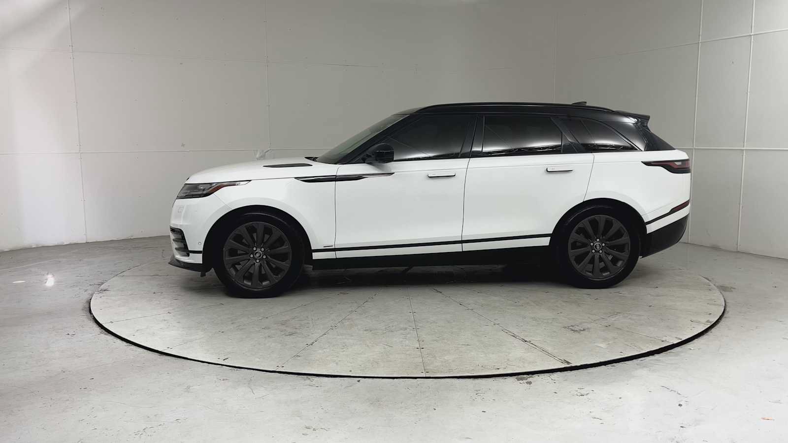 Used 2021 Land Rover Range Rover Velar R-Dynamic S AWD/4WD image 5