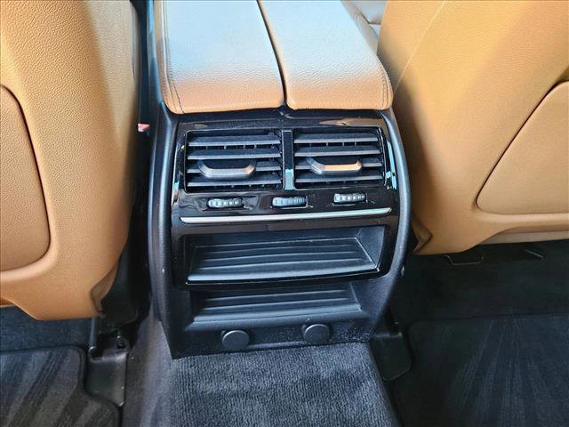 Used 2019 BMW 530i w/ Convenience Package image 19