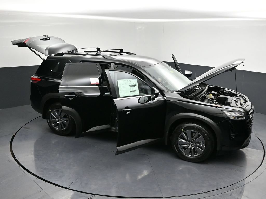 New 2026 Nissan Pathfinder SV image 32