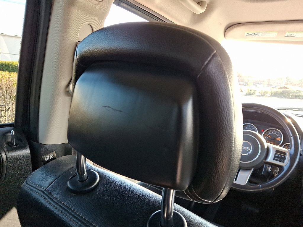 Used 2015 Jeep Patriot Limited w/ Sun/Sound Group image 14