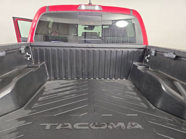 Used 2021 Toyota Tacoma TRD Sport w/ Technology Package AWD/4WD image 32