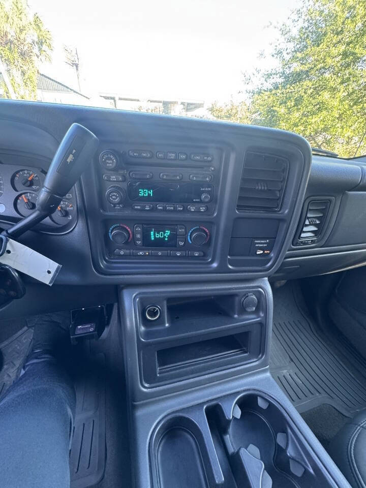 Used 2003 Chevrolet Silverado 1500 LT w/ Off-Road Package AWD/4WD image 12